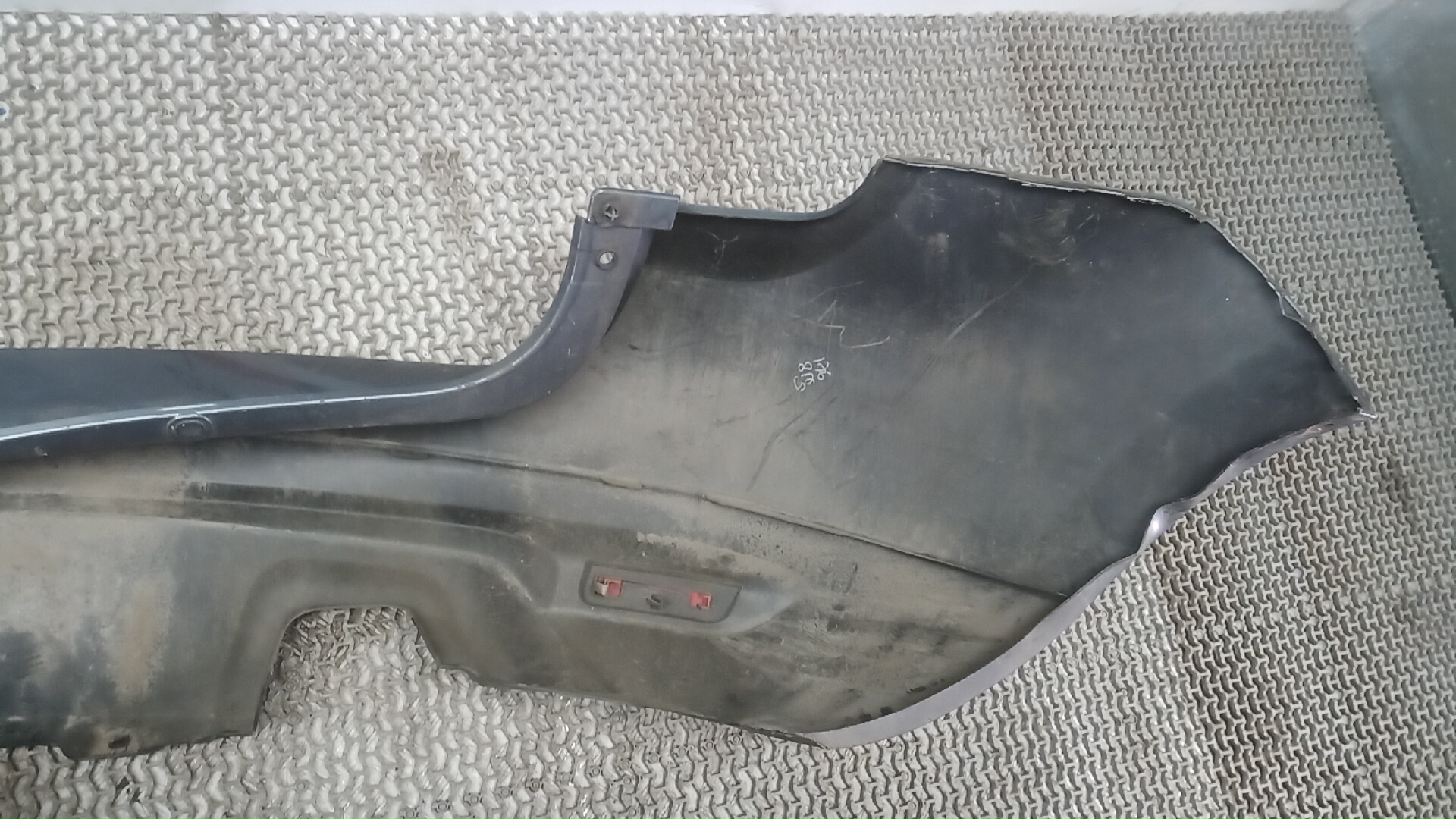 Бампер задний