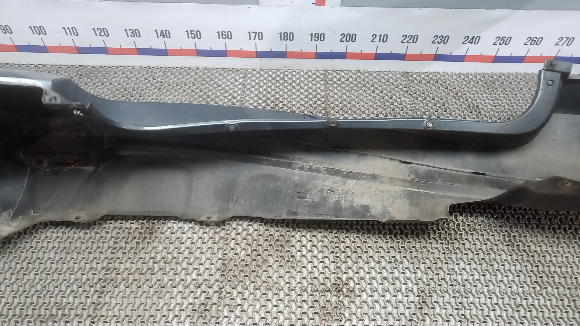 Бампер задний