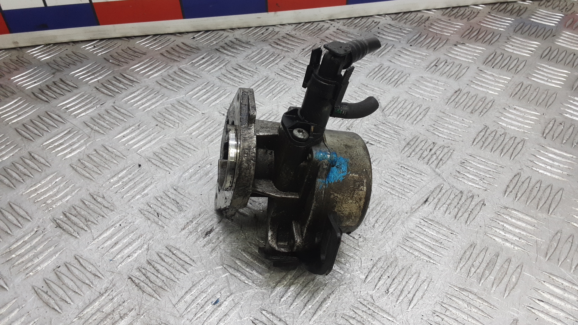 Насос вакуумный