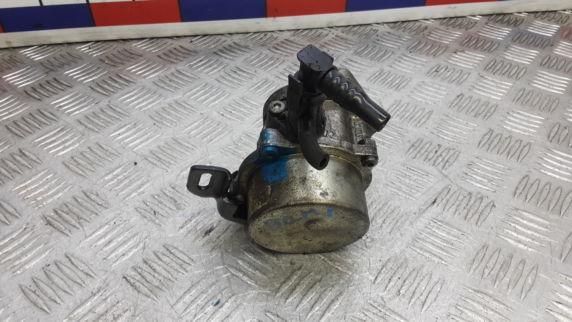 Насос вакуумный