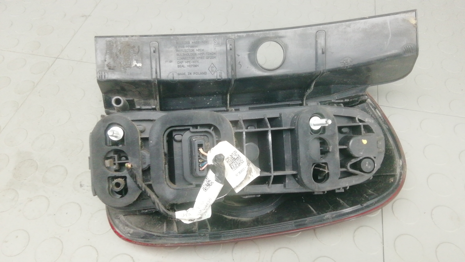 Фонарь задний левый