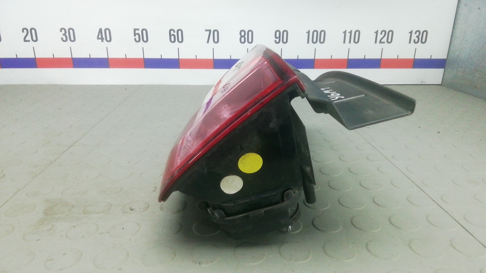 Фонарь задний левый