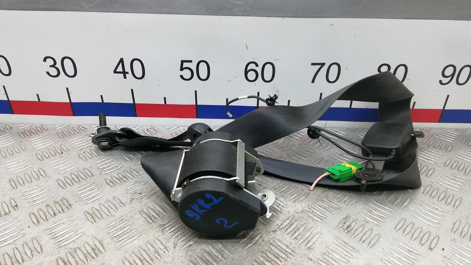 Ремень безопасности с пиропатроном