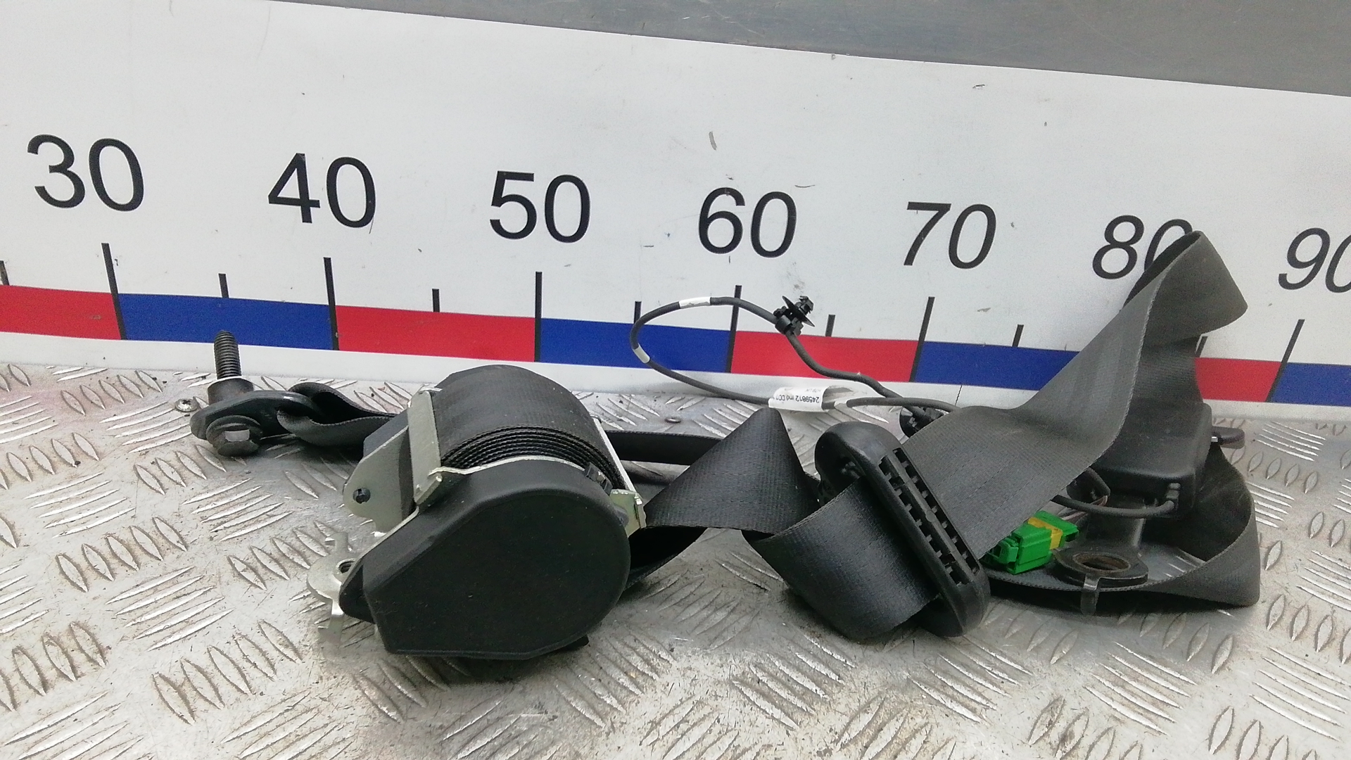 Ремень безопасности с пиропатроном