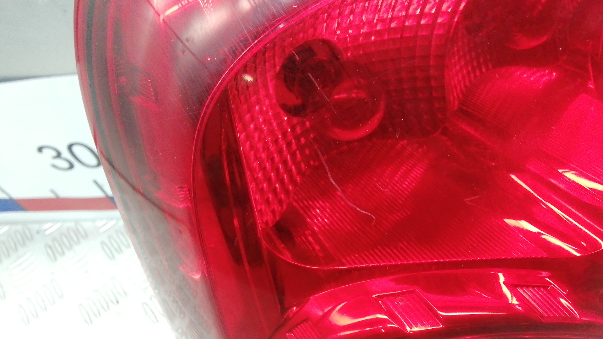 Фонарь задний левый