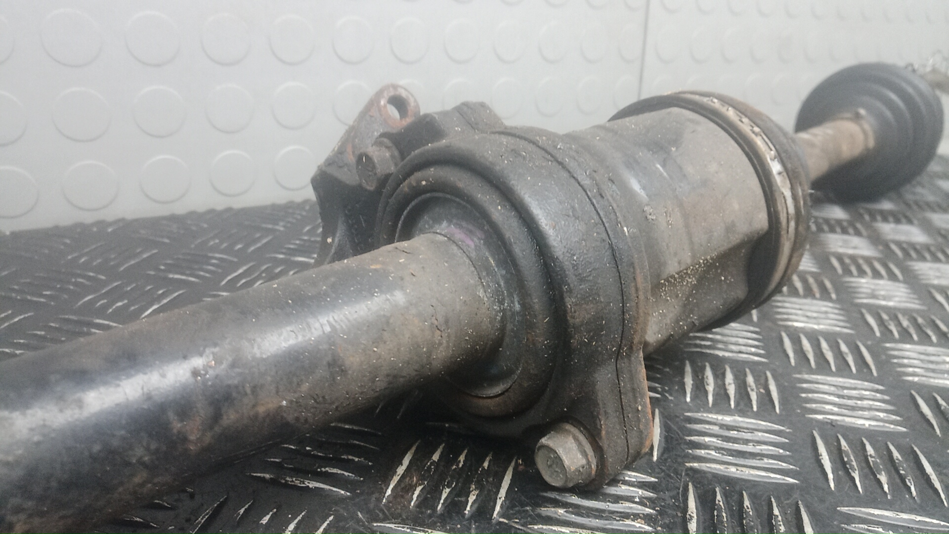 Полуось передняя правая