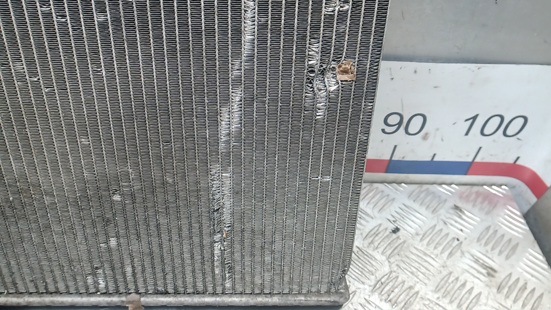 Радиатор охлаждения двигателя основной