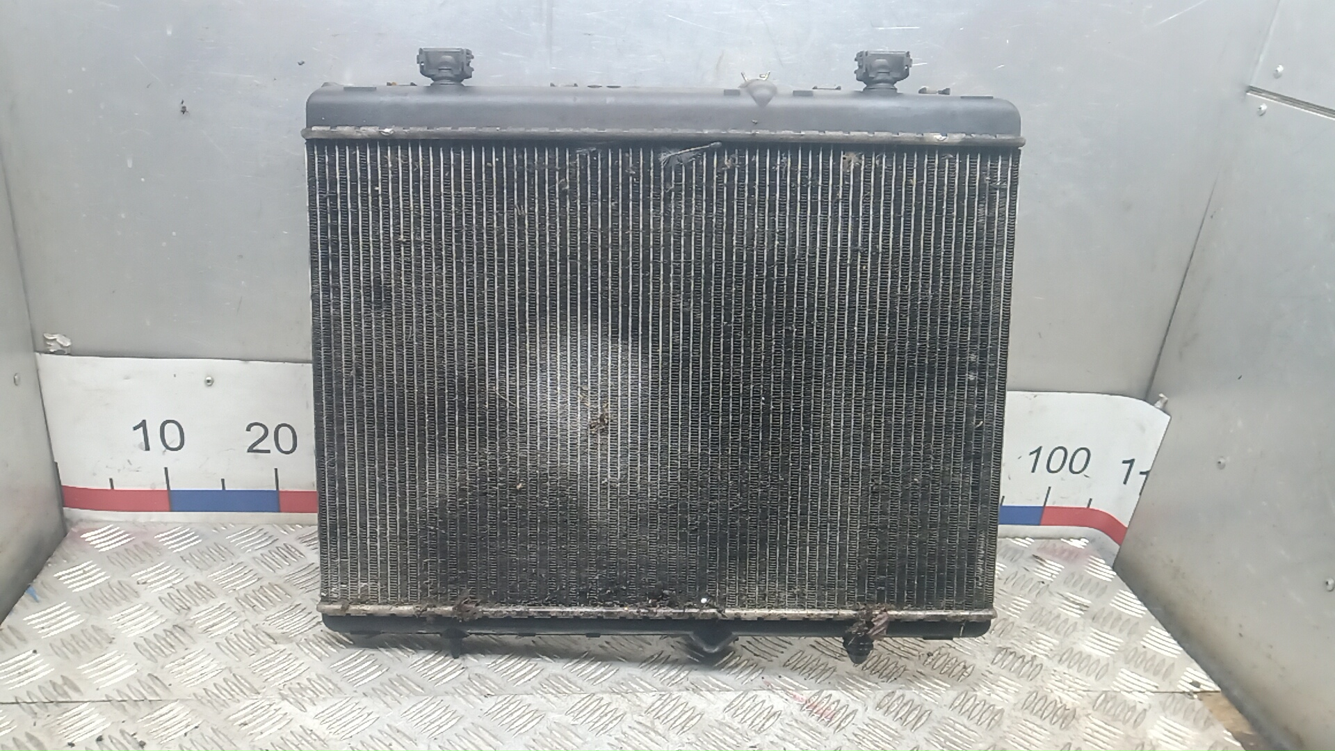 Радиатор охлаждения двигателя основной
