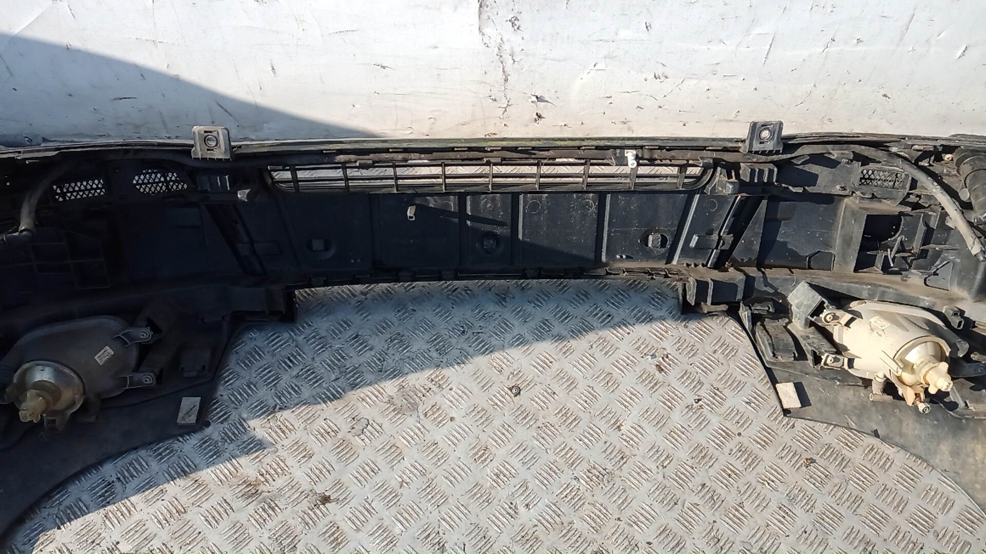 Бампер передний