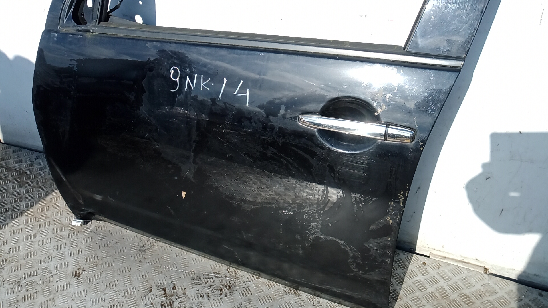 Дверь передняя левая