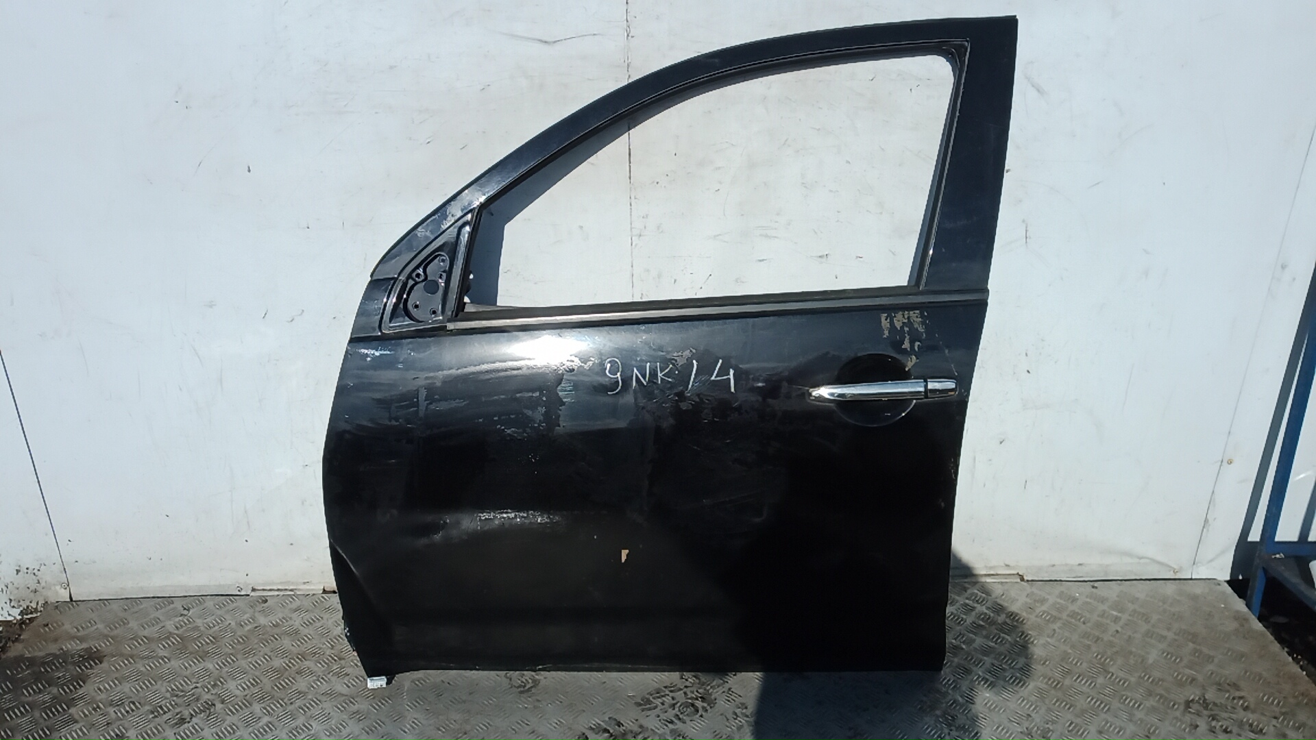 Дверь передняя левая