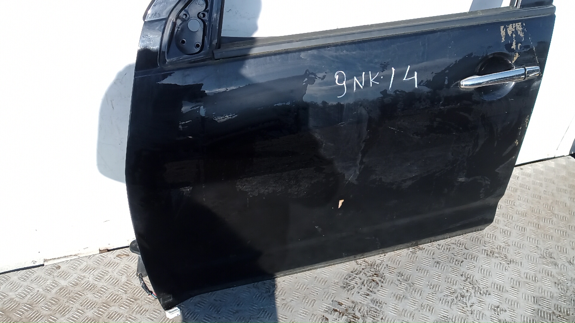 Дверь передняя левая