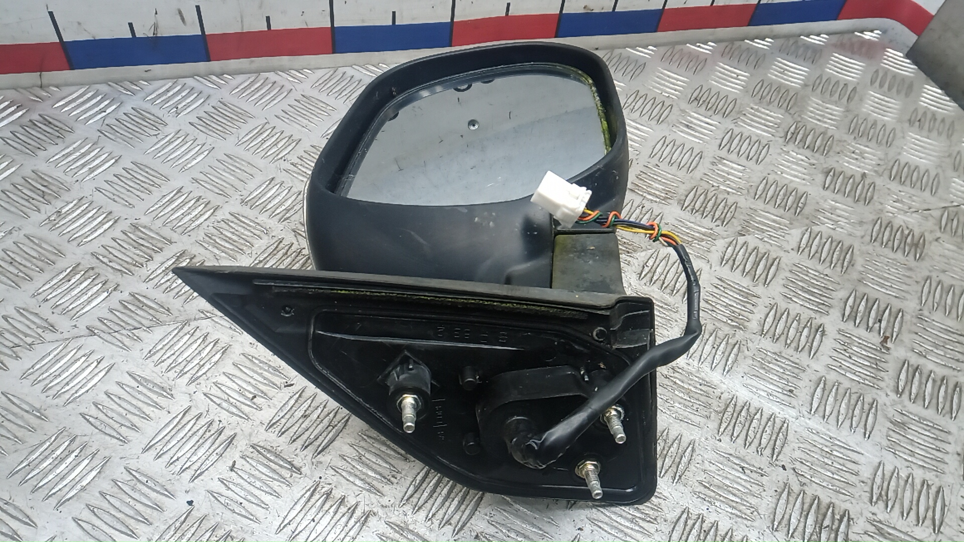 Зеркало правое электрическое