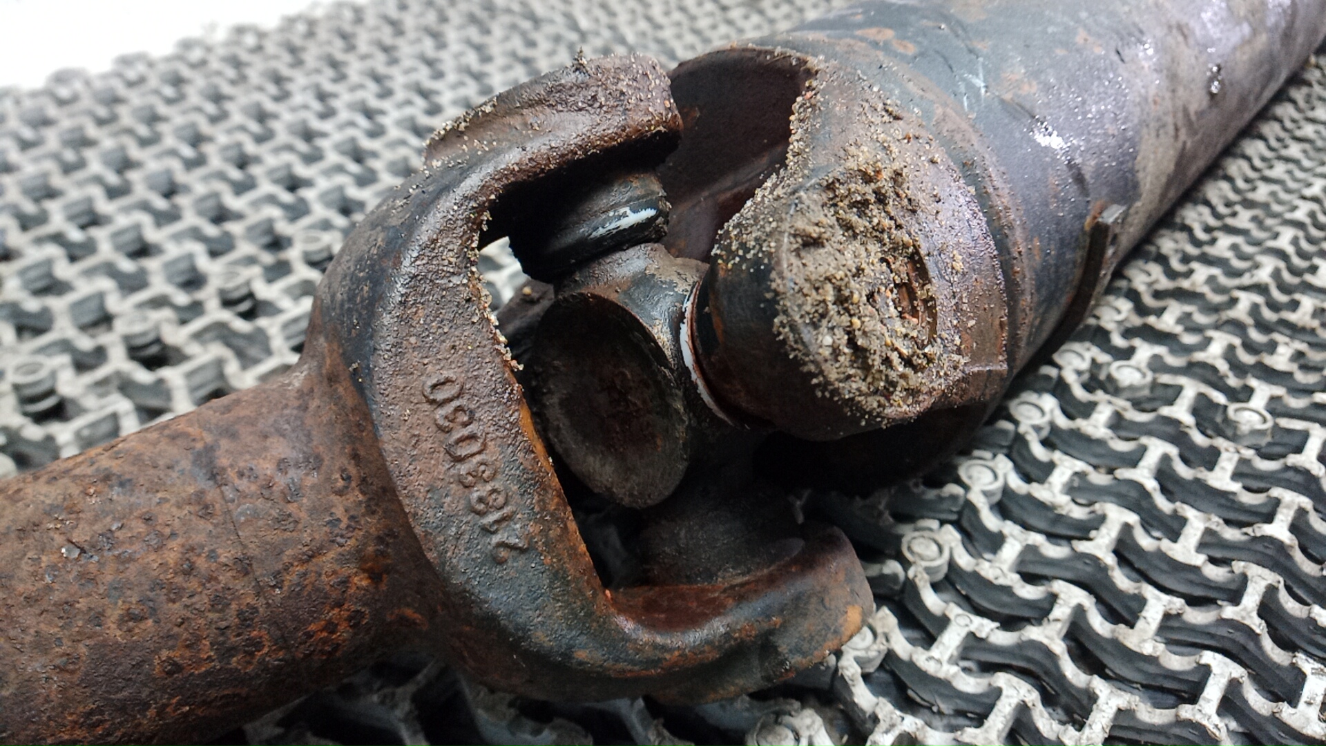 Вал карданный