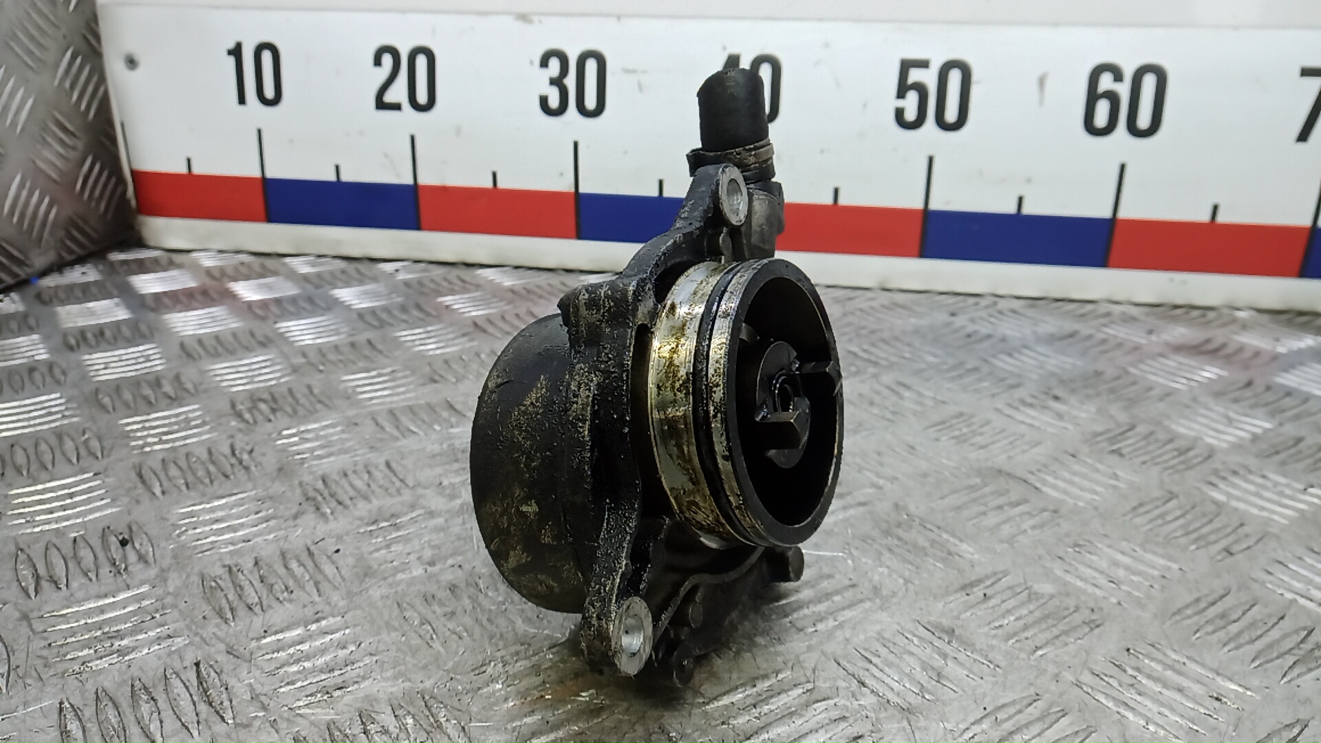 Насос вакуумный