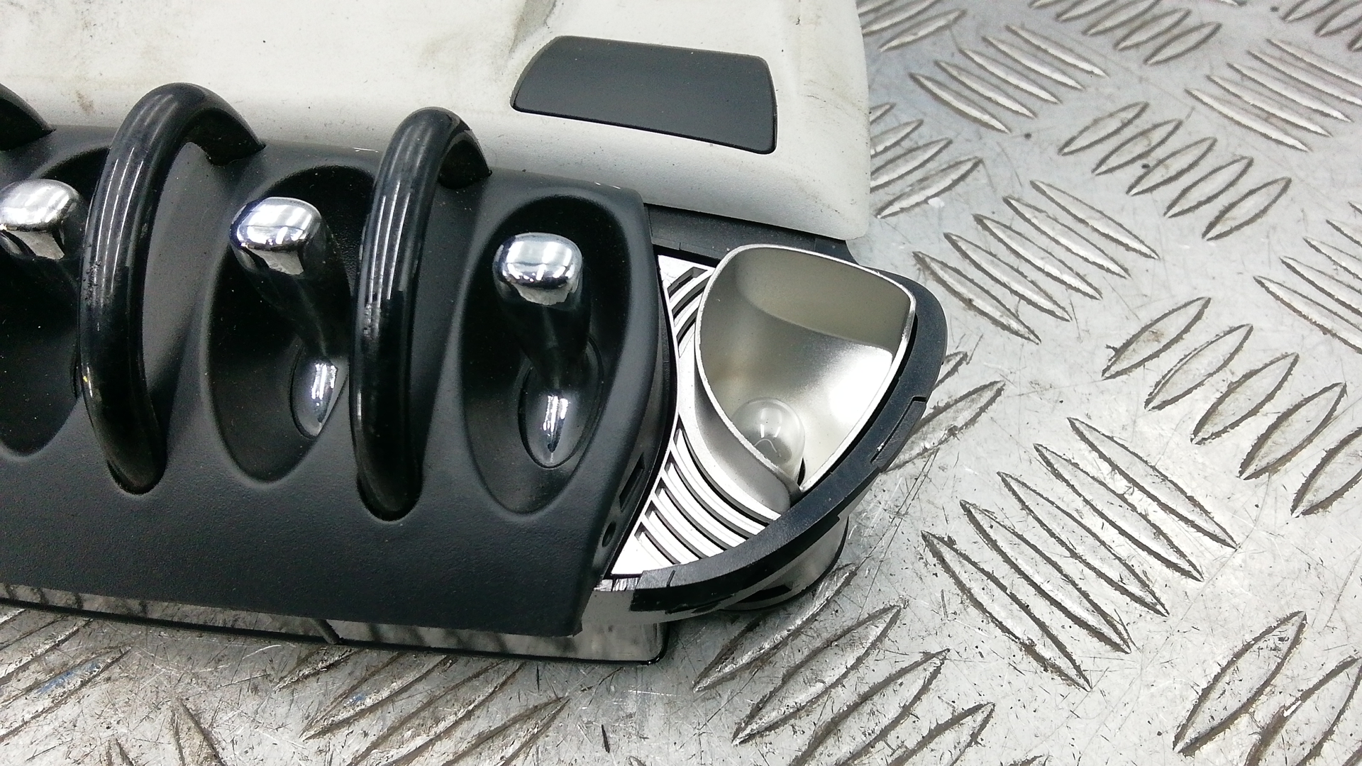 Плафон салонный