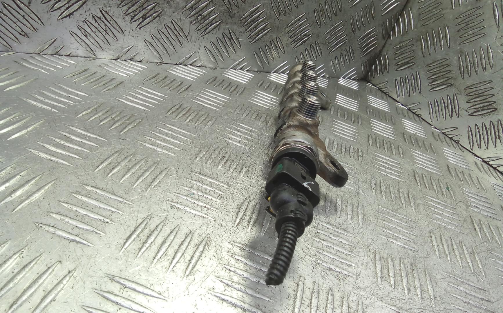 Рейка топливная (рампа)