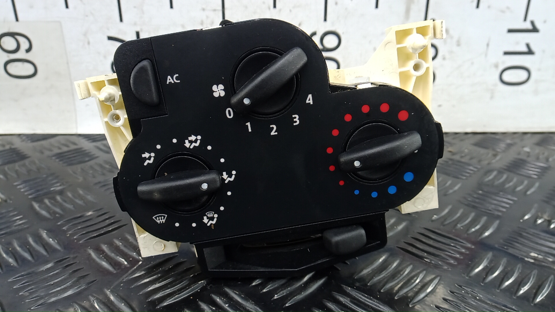 Блок управления климатической установкой