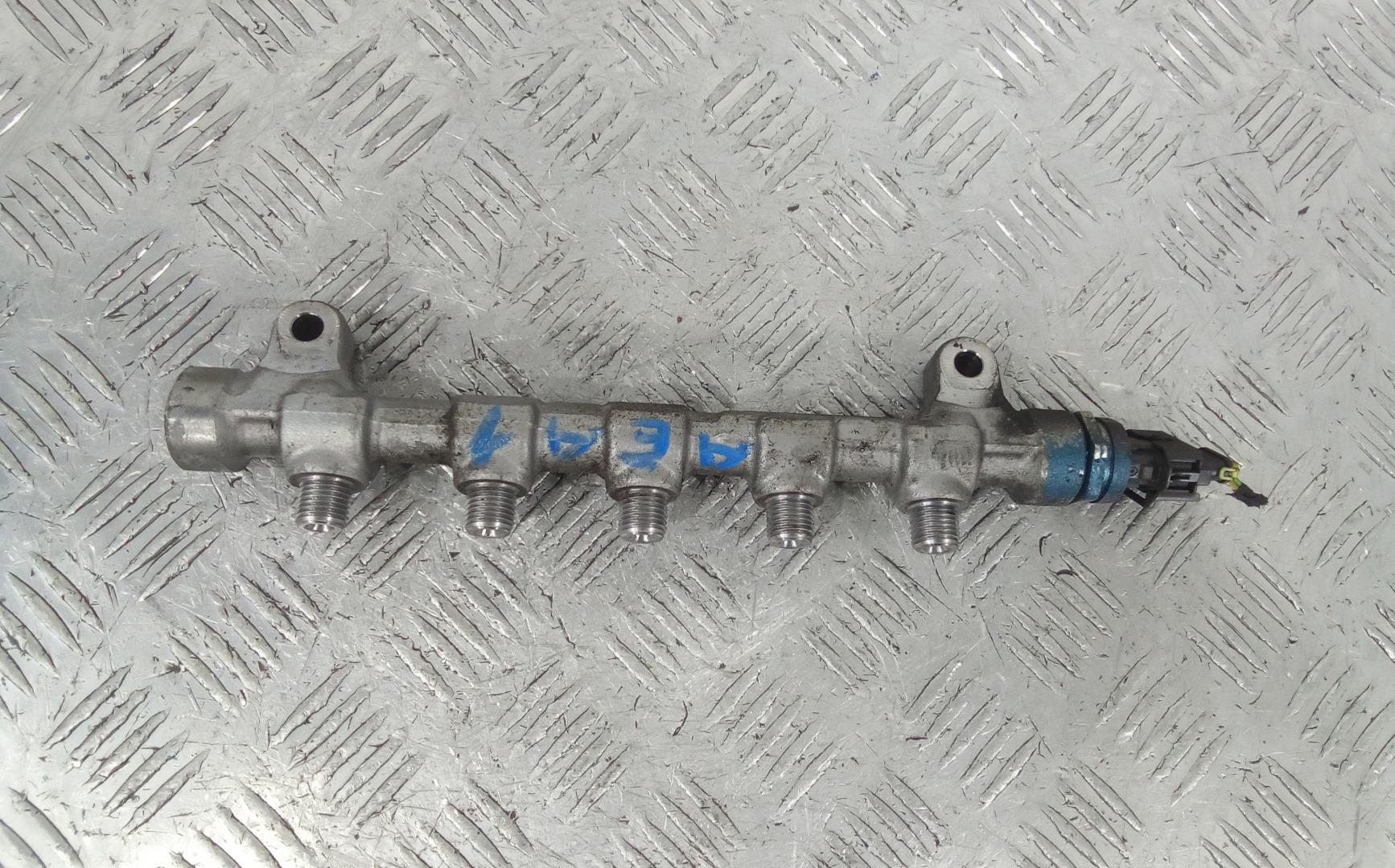 Рейка топливная (рампа)