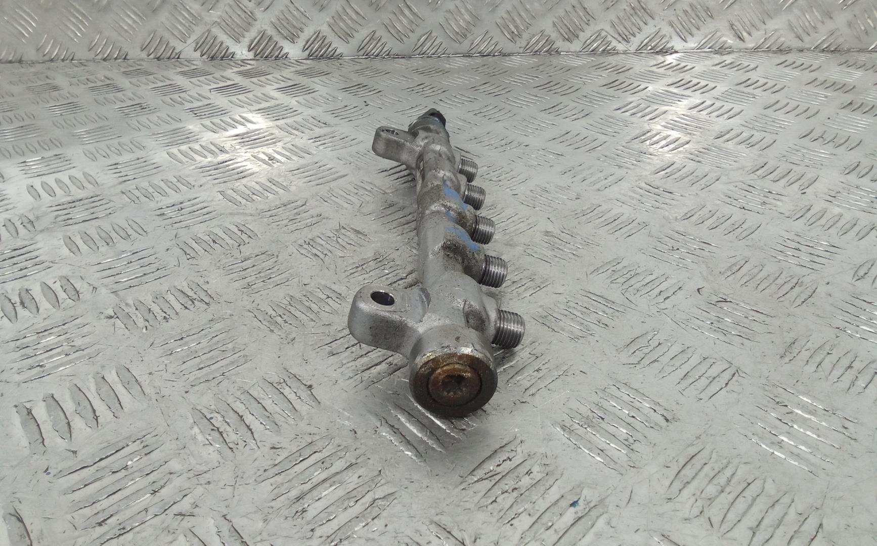 Рейка топливная (рампа)