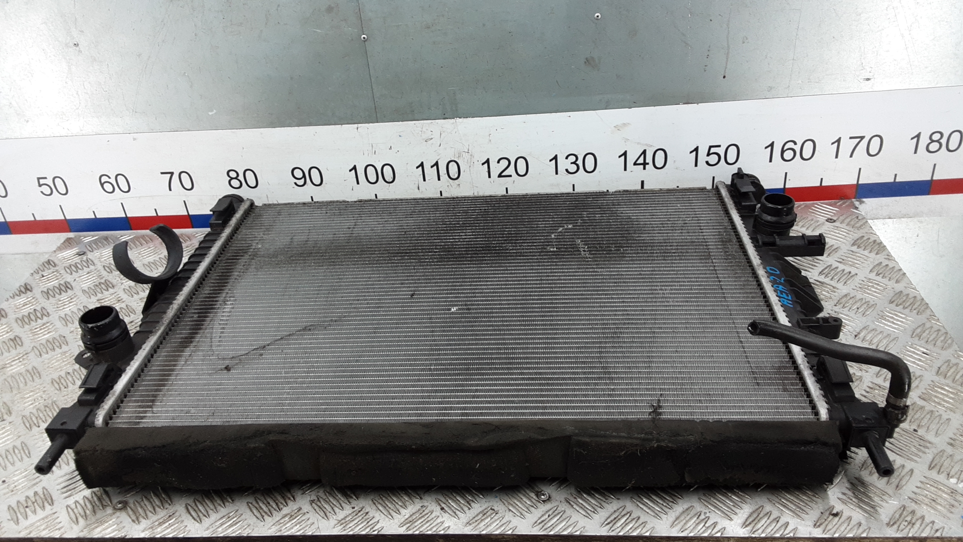 Радиатор охлаждения двигателя основной