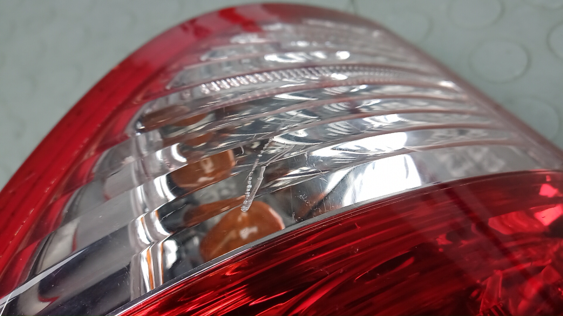 Фонарь задний правый