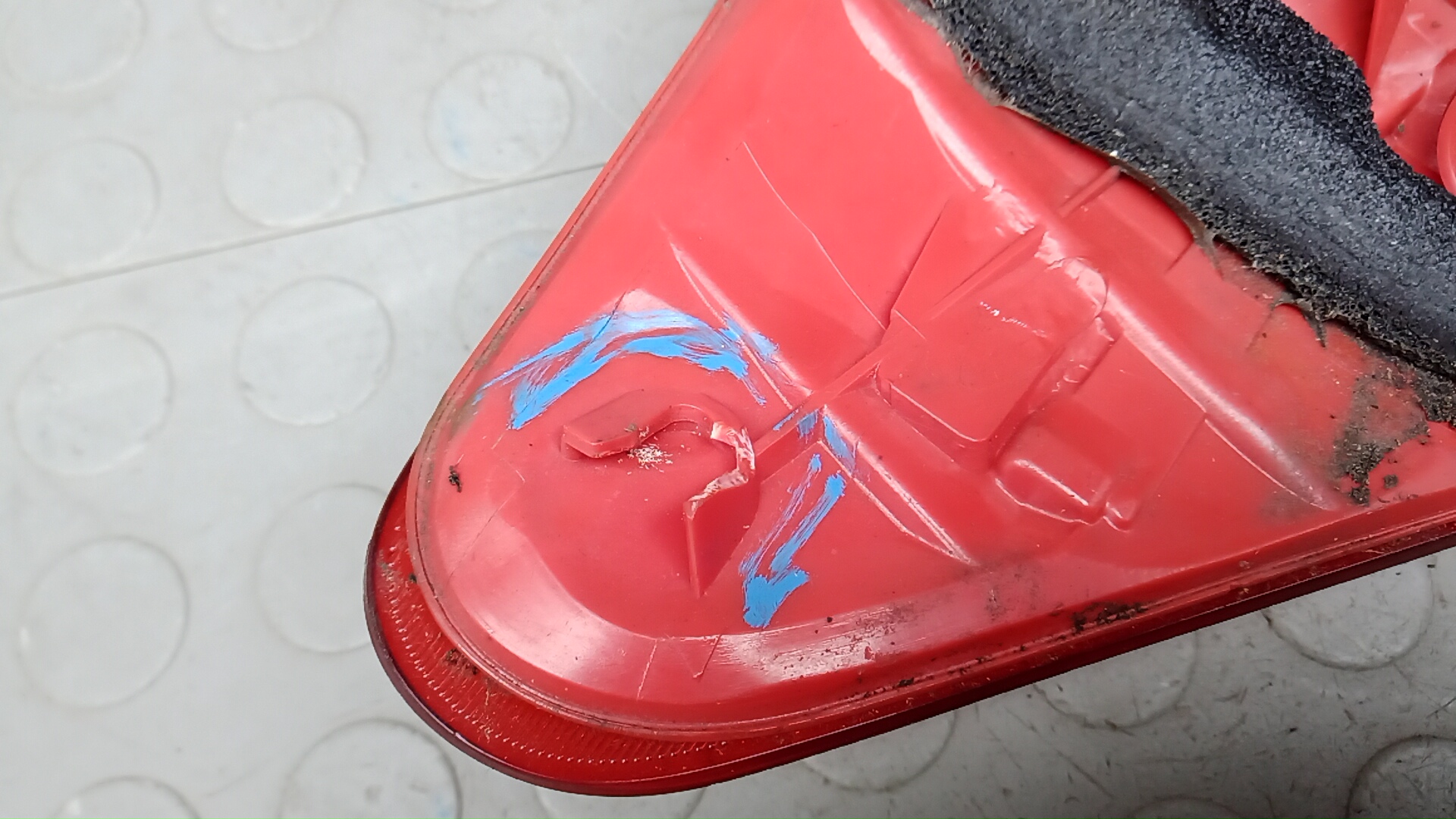 Фонарь задний правый