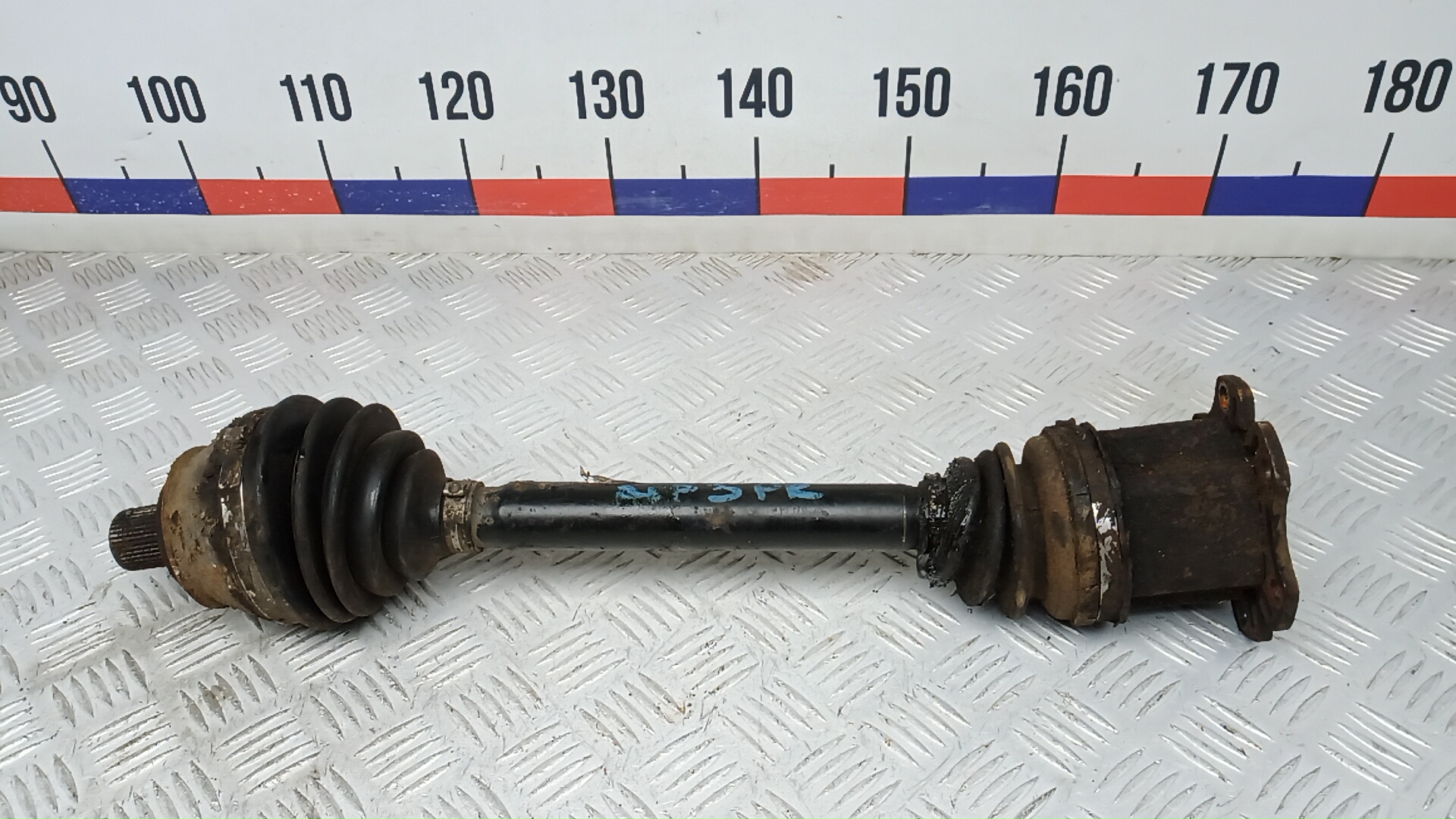 Полуось передняя правая