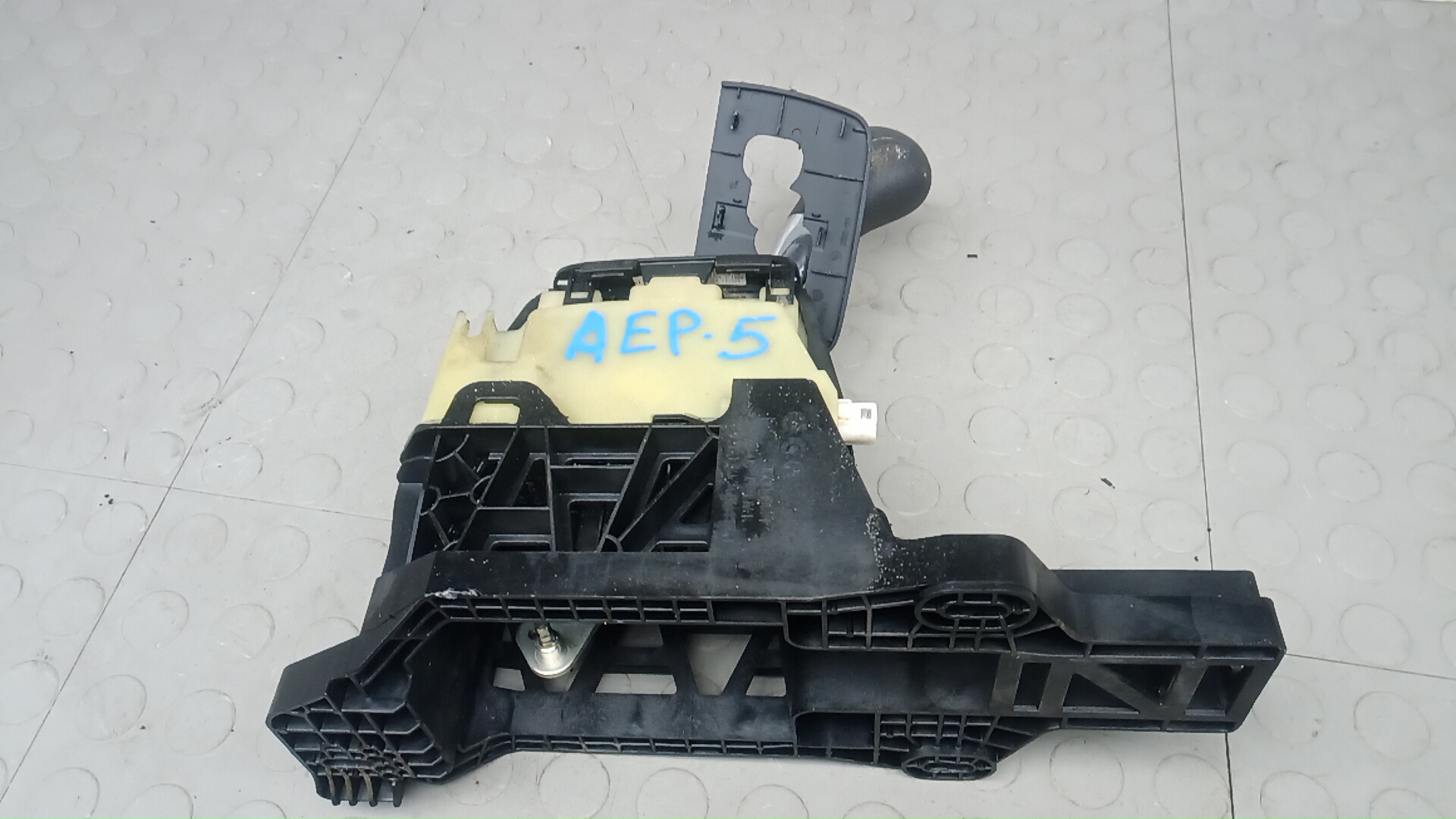 Кулиса МКПП / АКПП