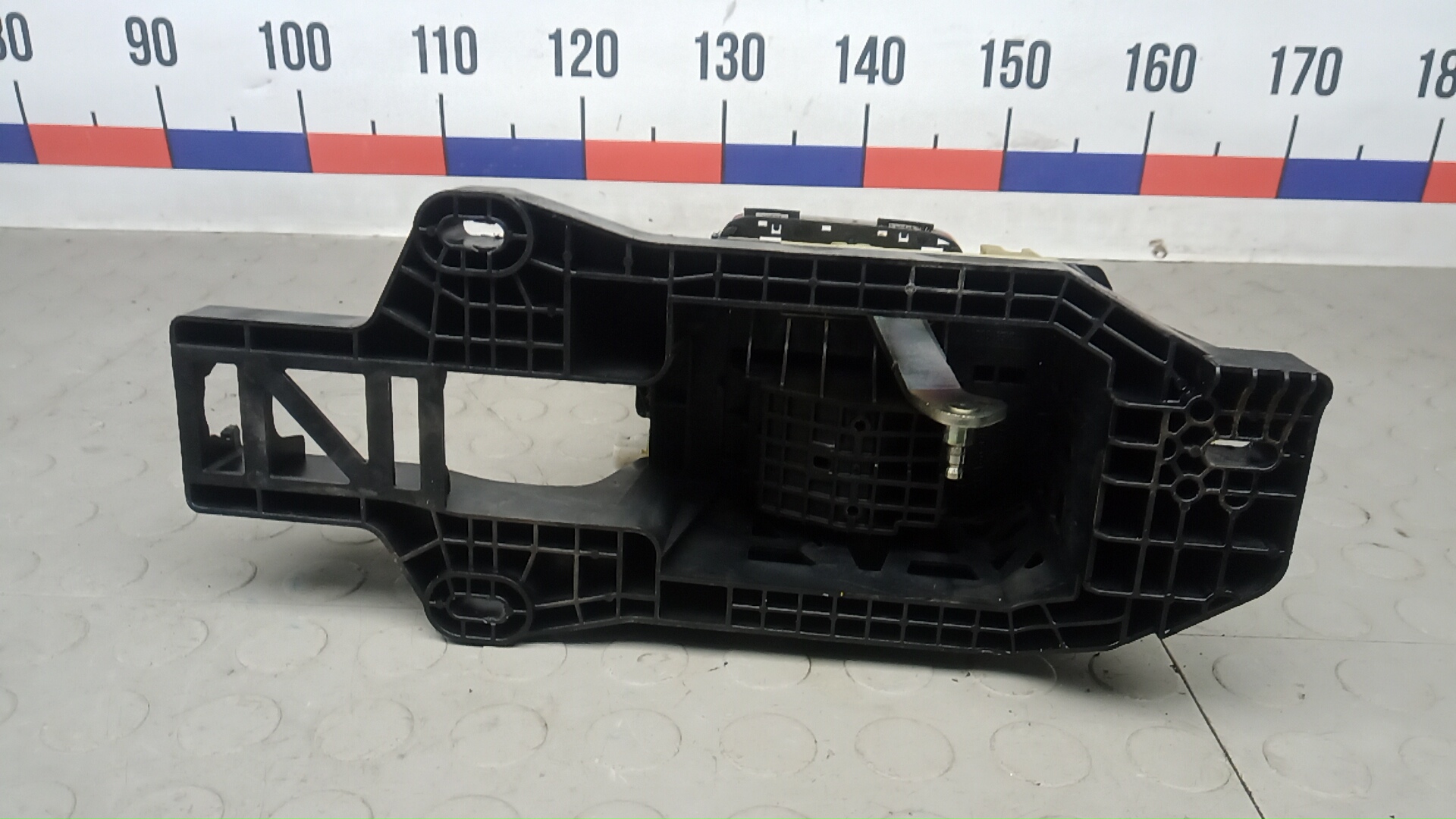 Кулиса МКПП / АКПП