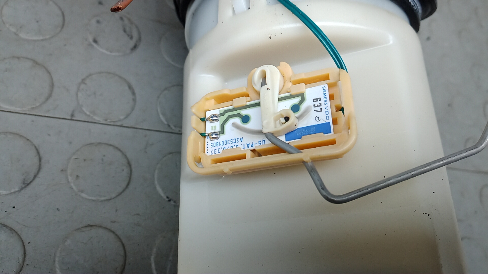 Насос топливный электрический