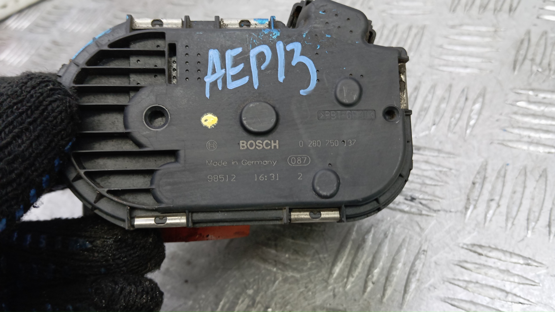 Заслонка дроссельная электрическая