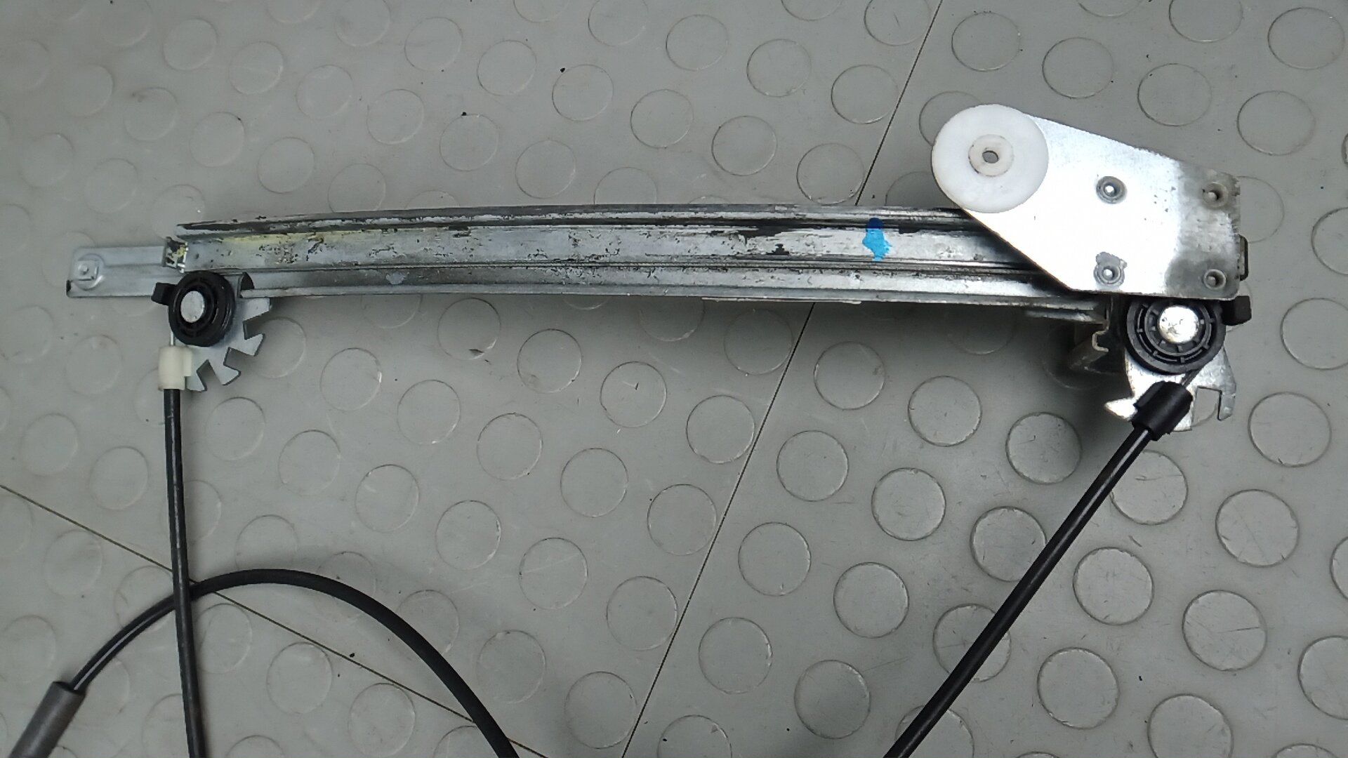 Стеклоподъемник электр. передний правый