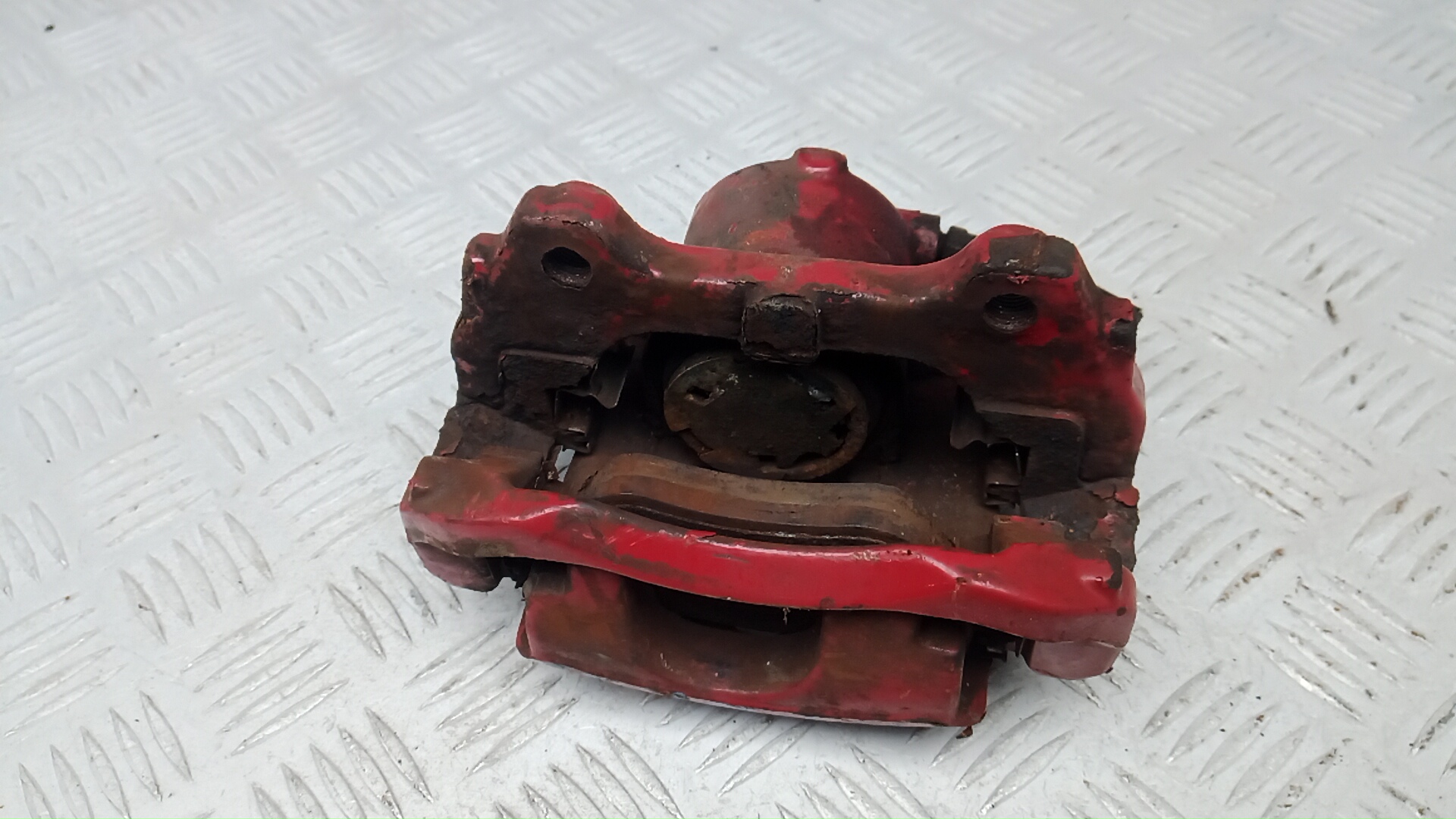 Суппорт передний правый