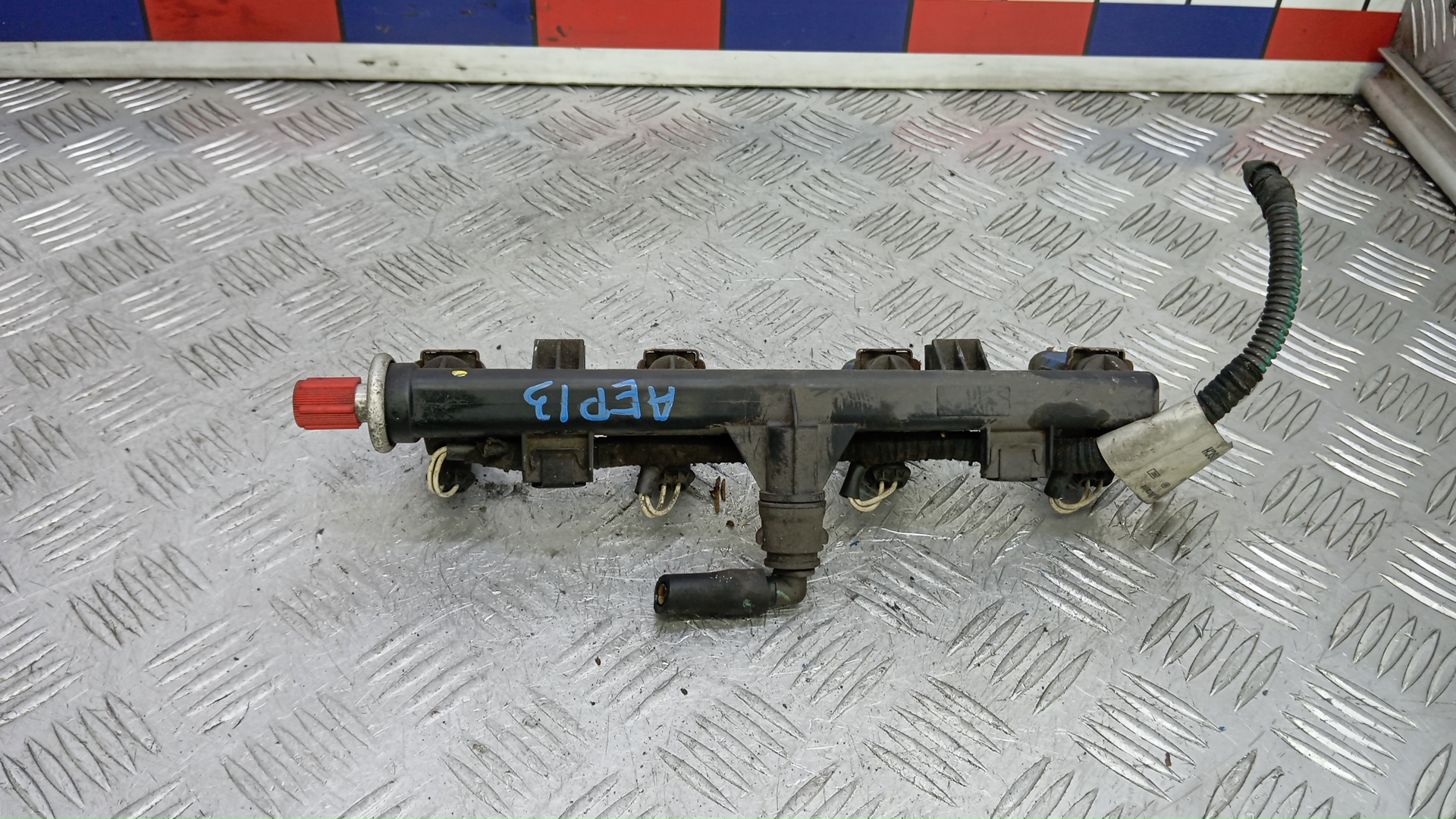 Рейка топливная (рампа)