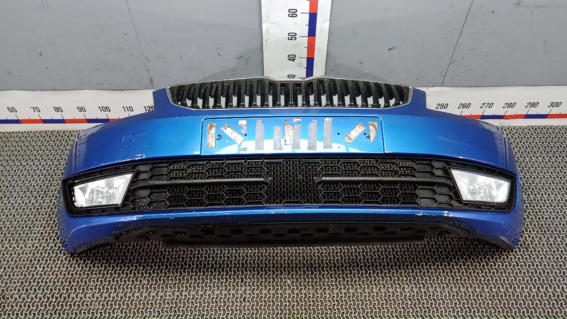 Бампер передний