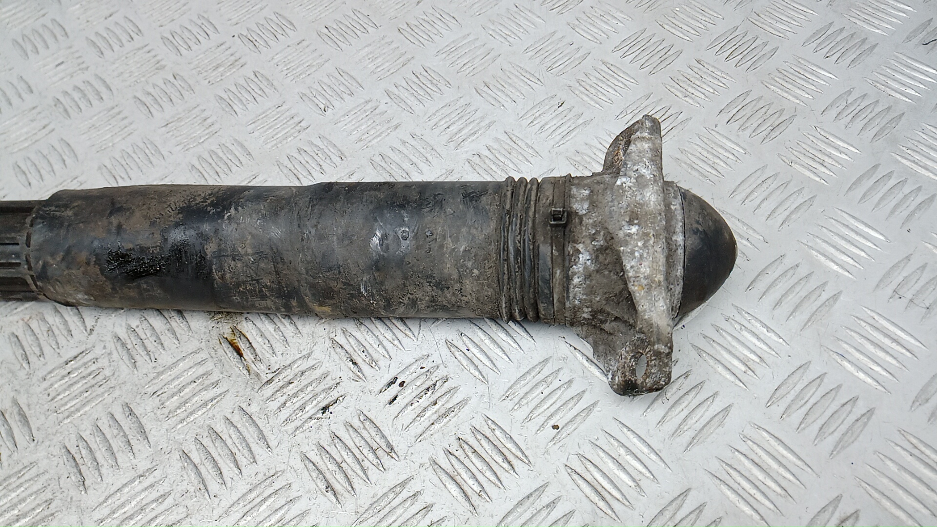 Амортизатор задний (стойка)