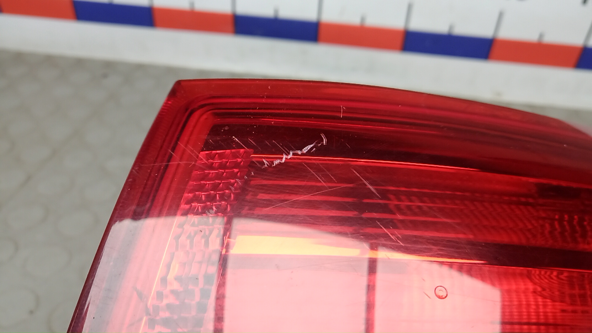 Фонарь задний правый