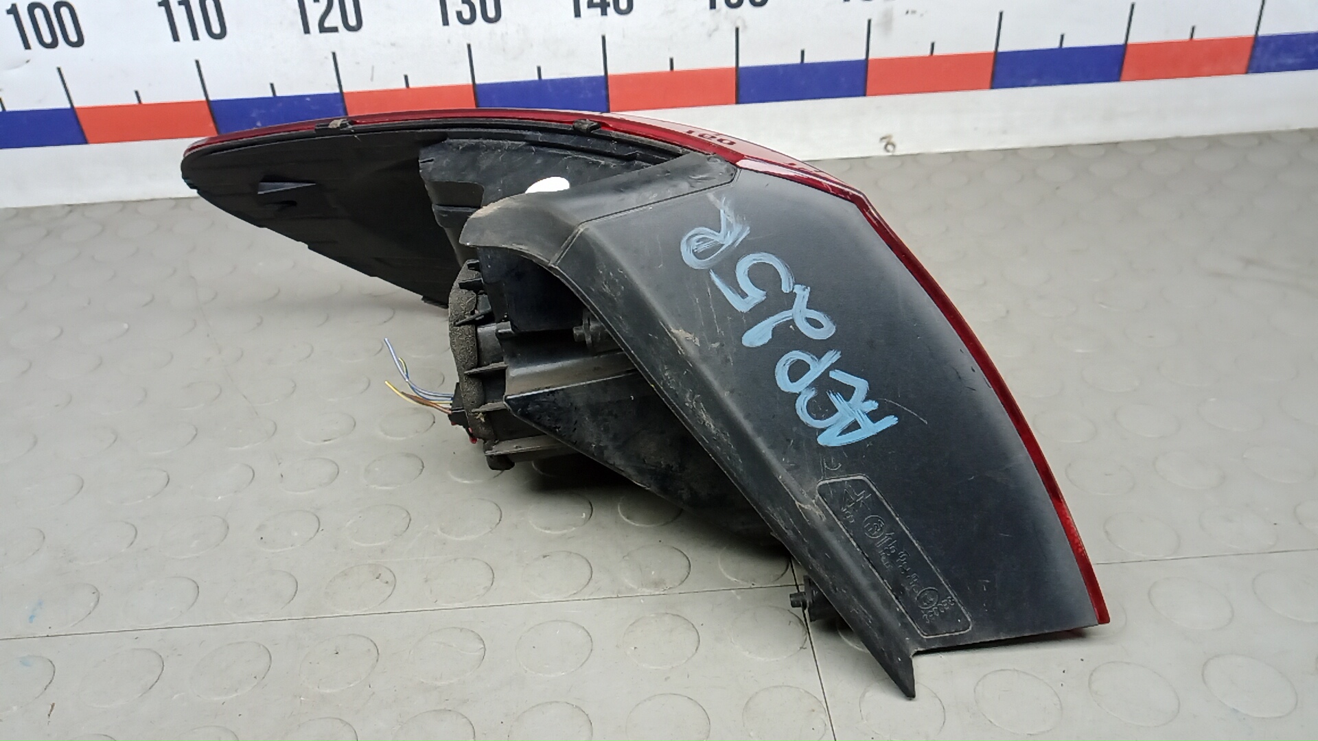 Фонарь задний правый