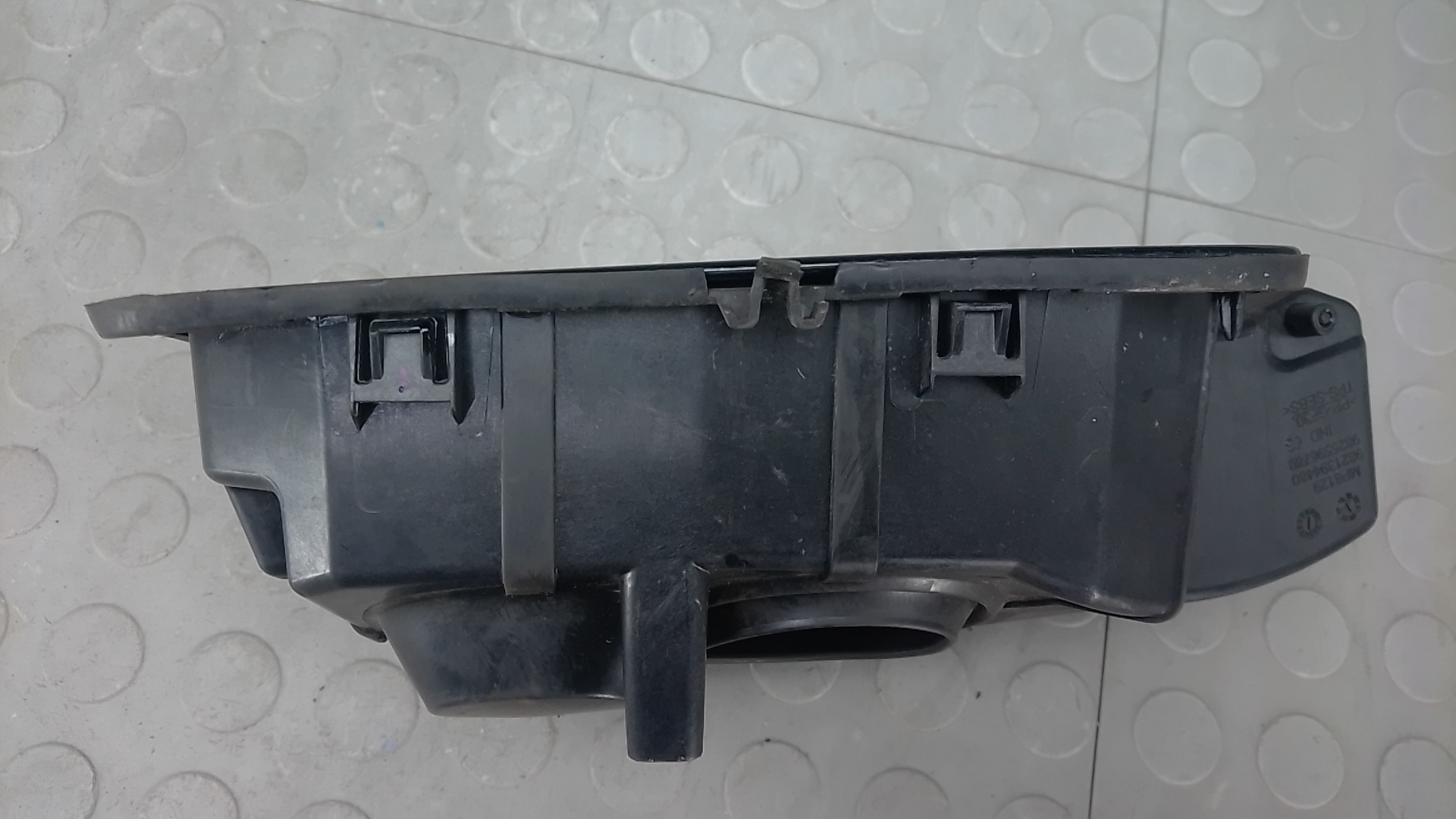 Лючок бензобака