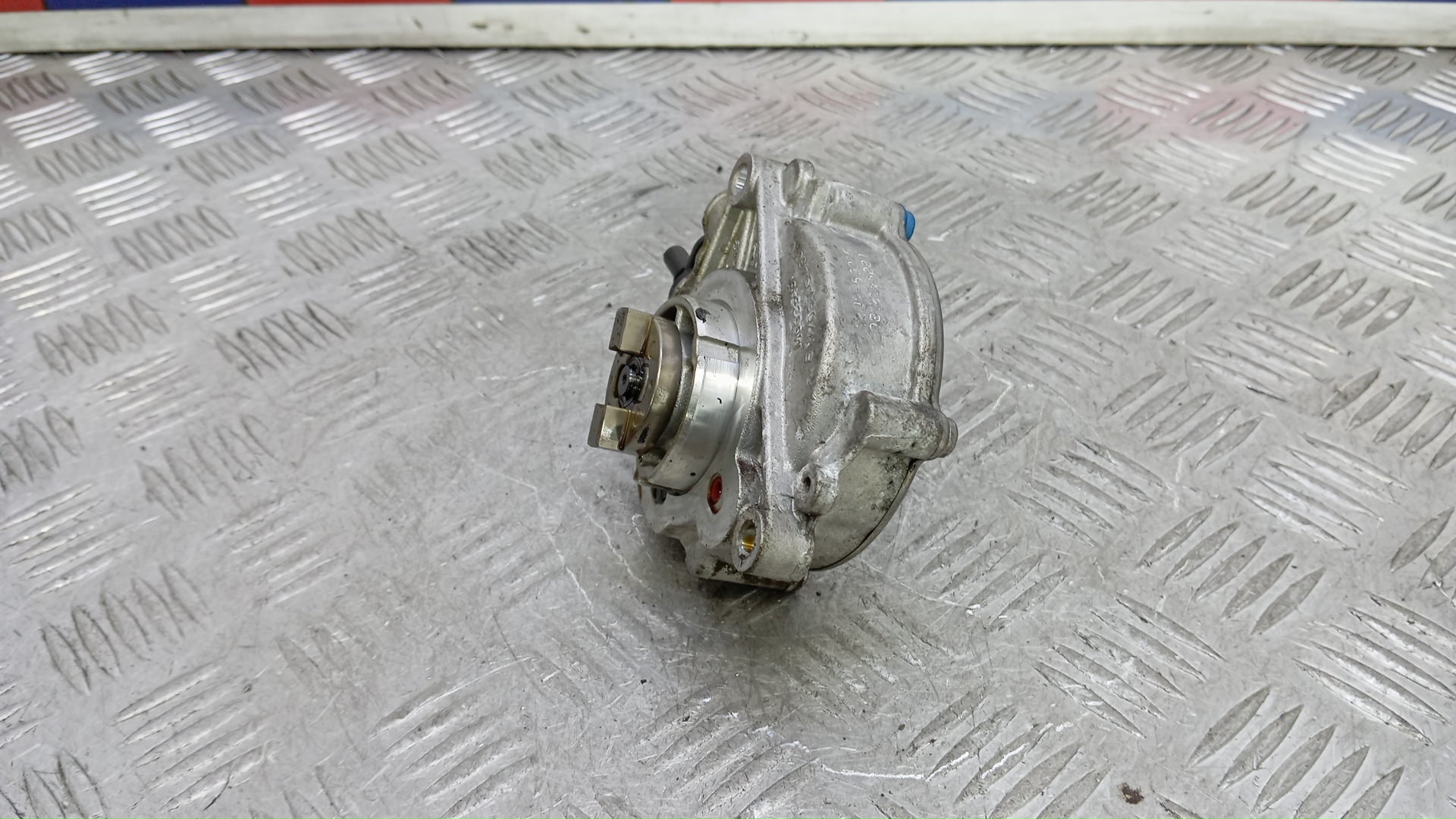 Насос вакуумный