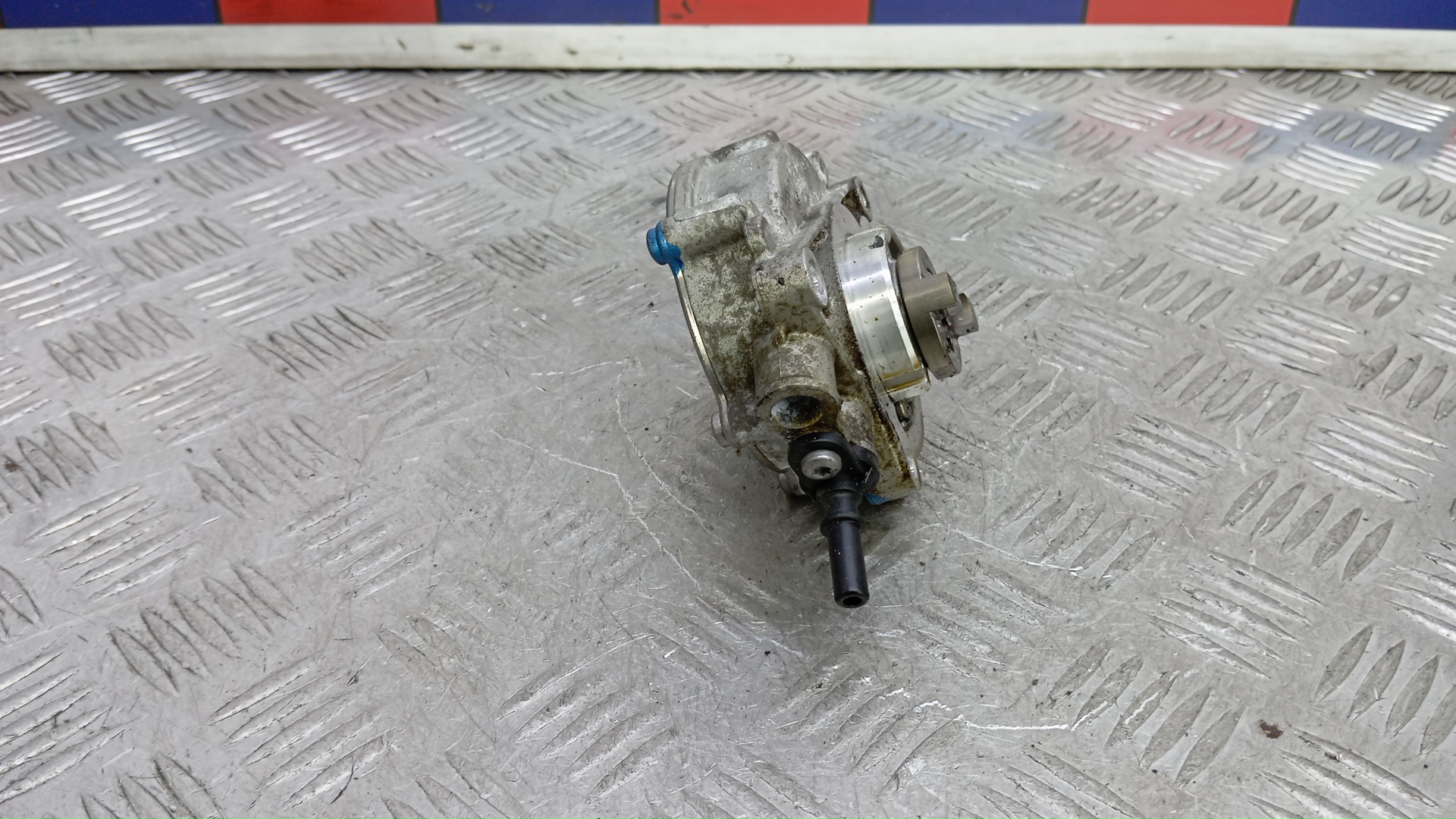 Насос вакуумный