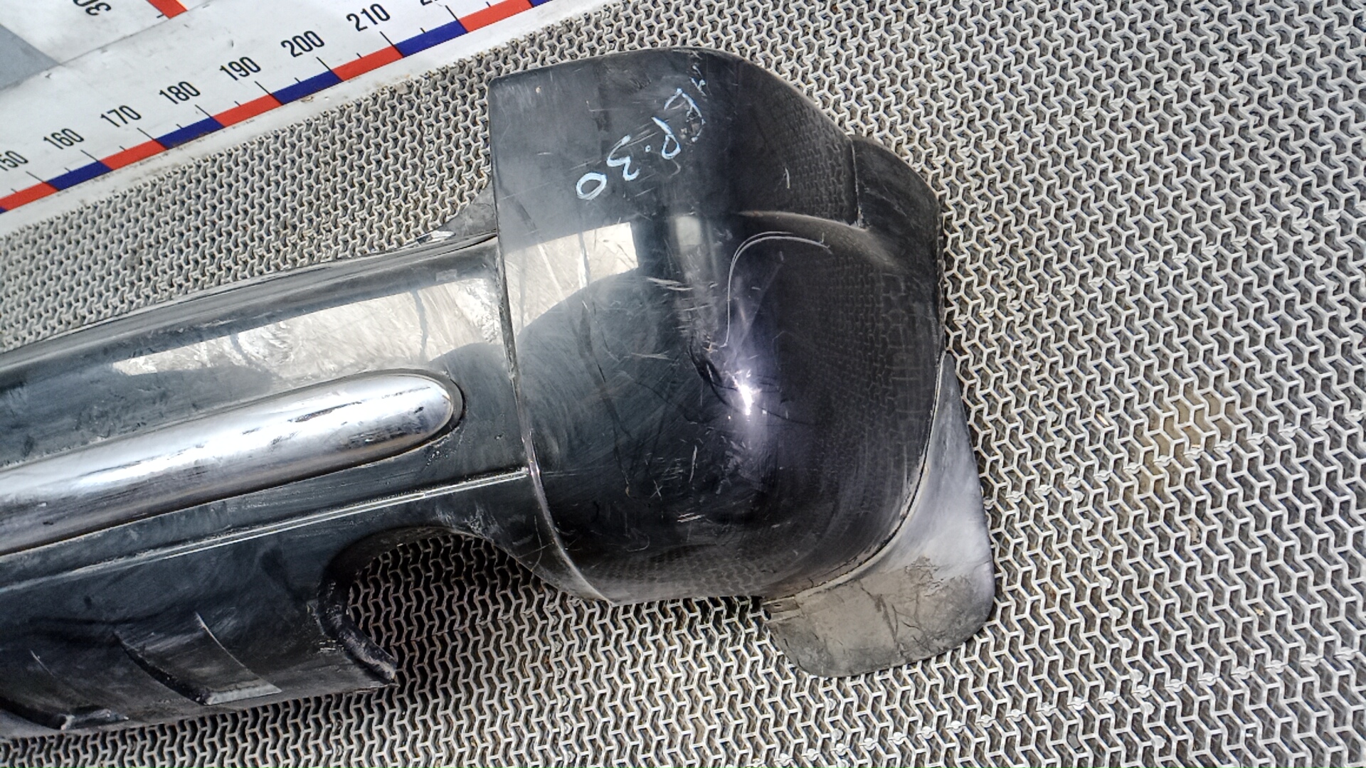 Бампер задний