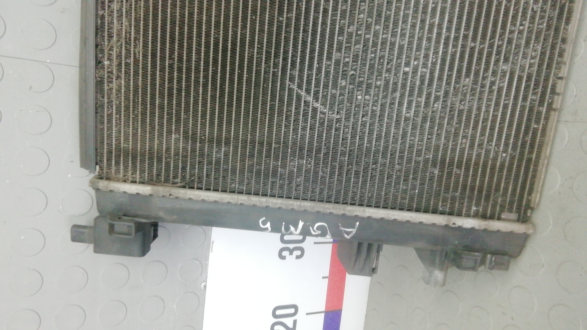 Радиатор охлаждения двигателя основной