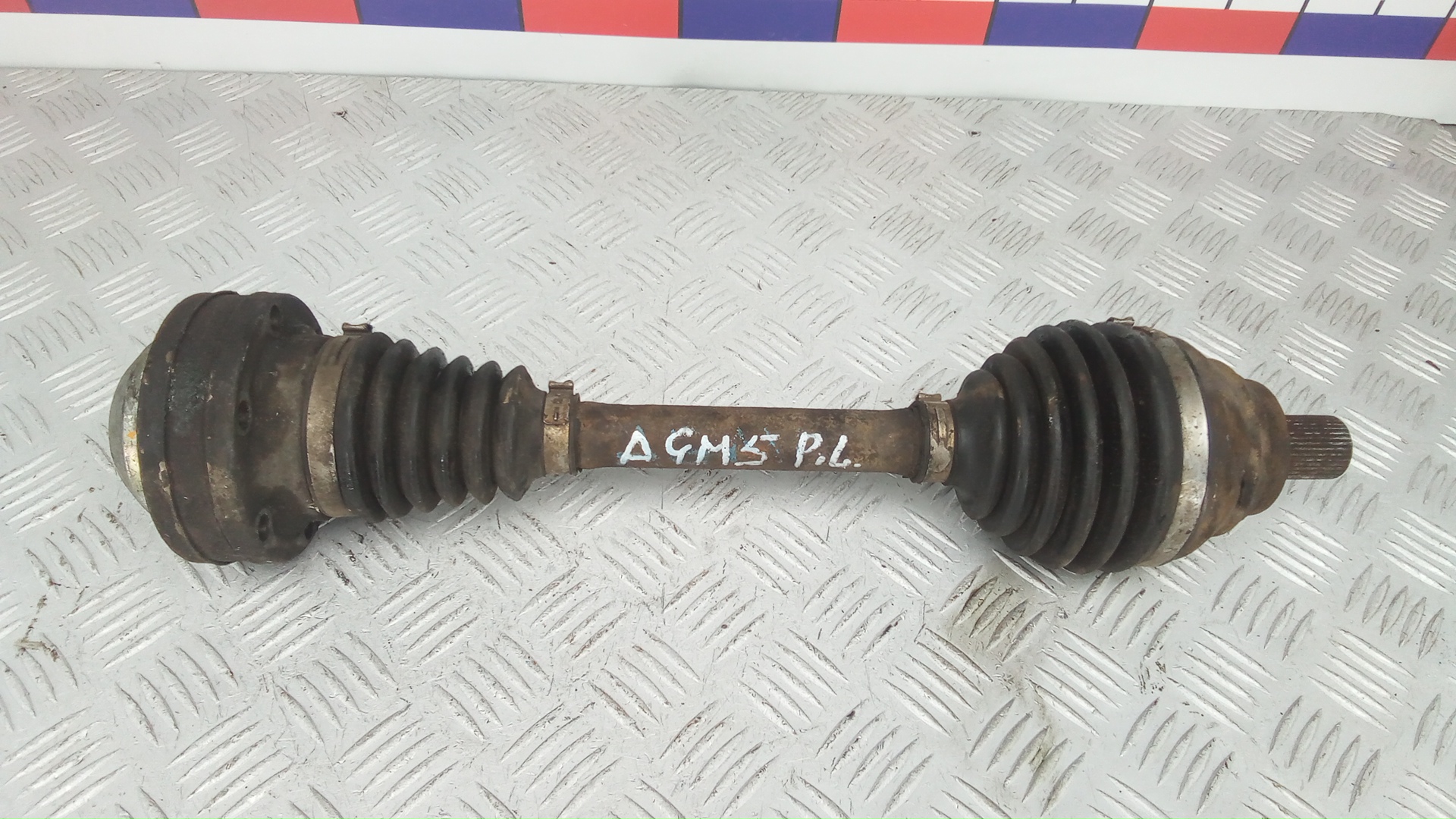 Полуось передняя левая