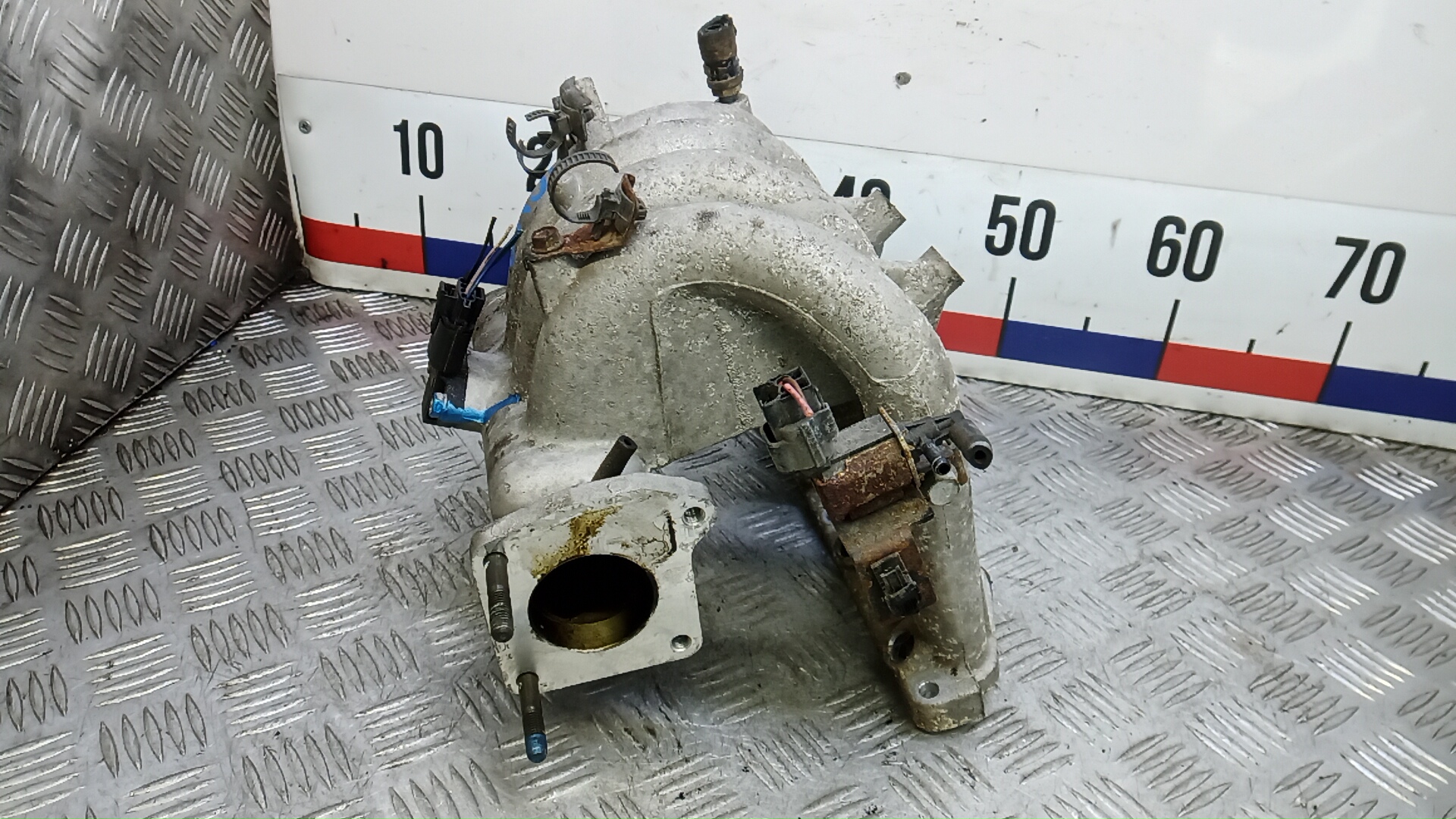 Коллектор впускной