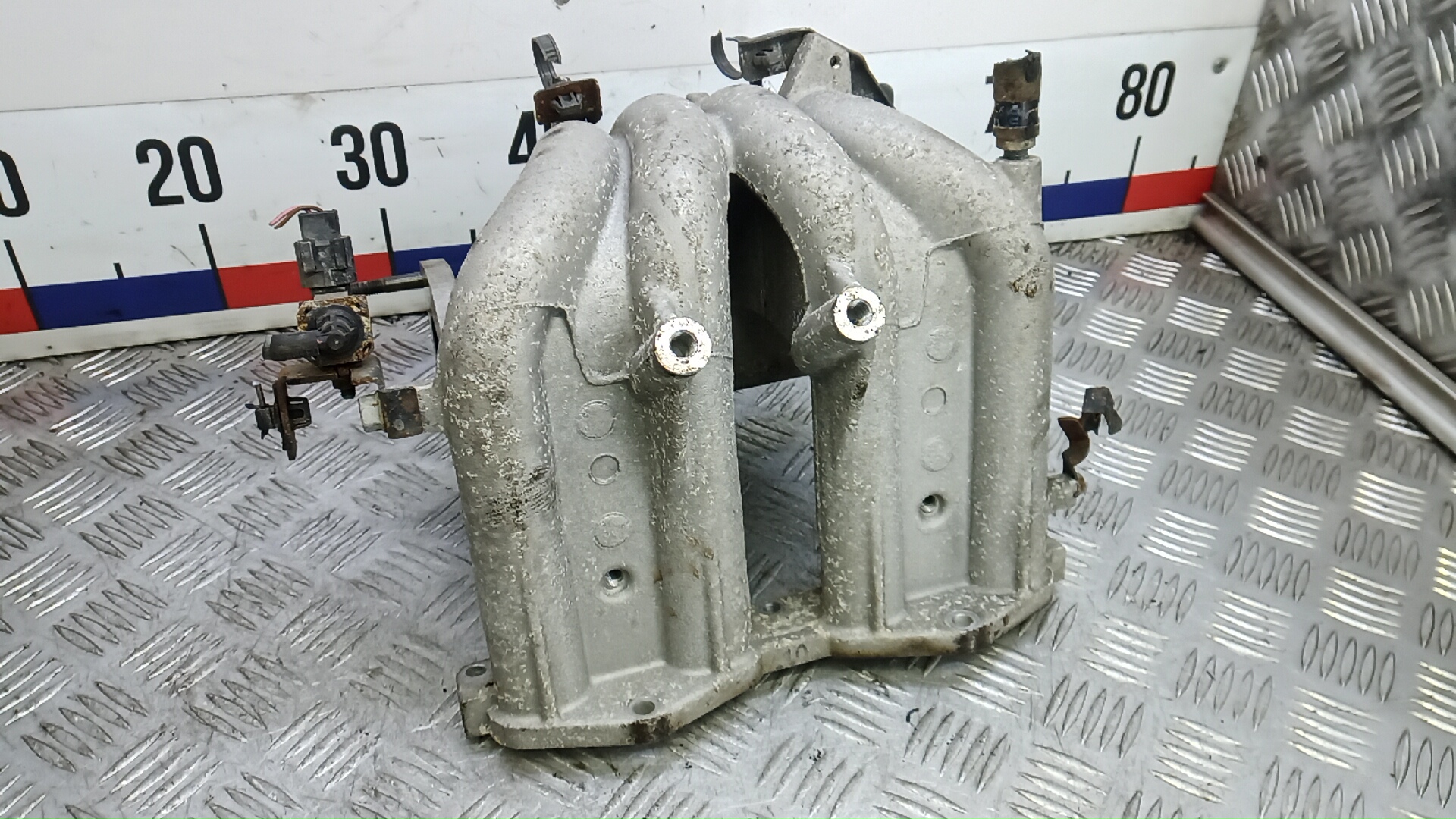 Коллектор впускной