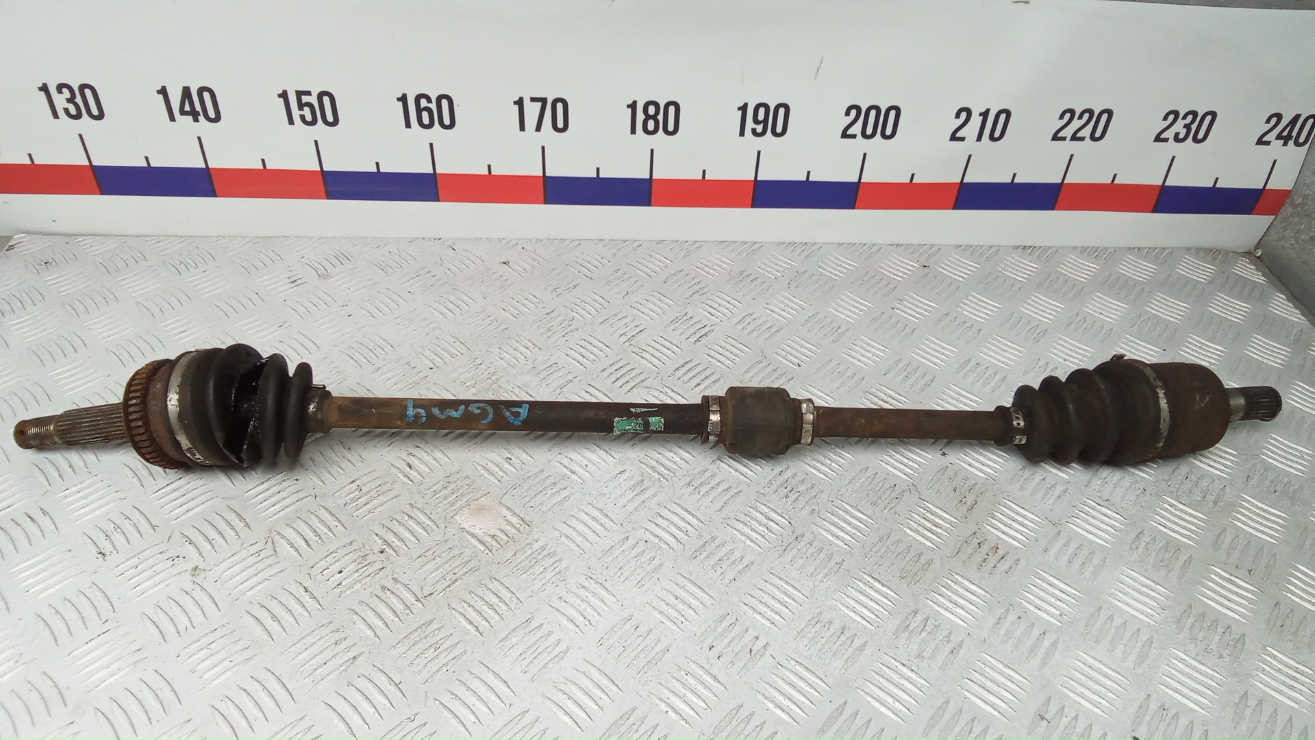 Полуось передняя правая