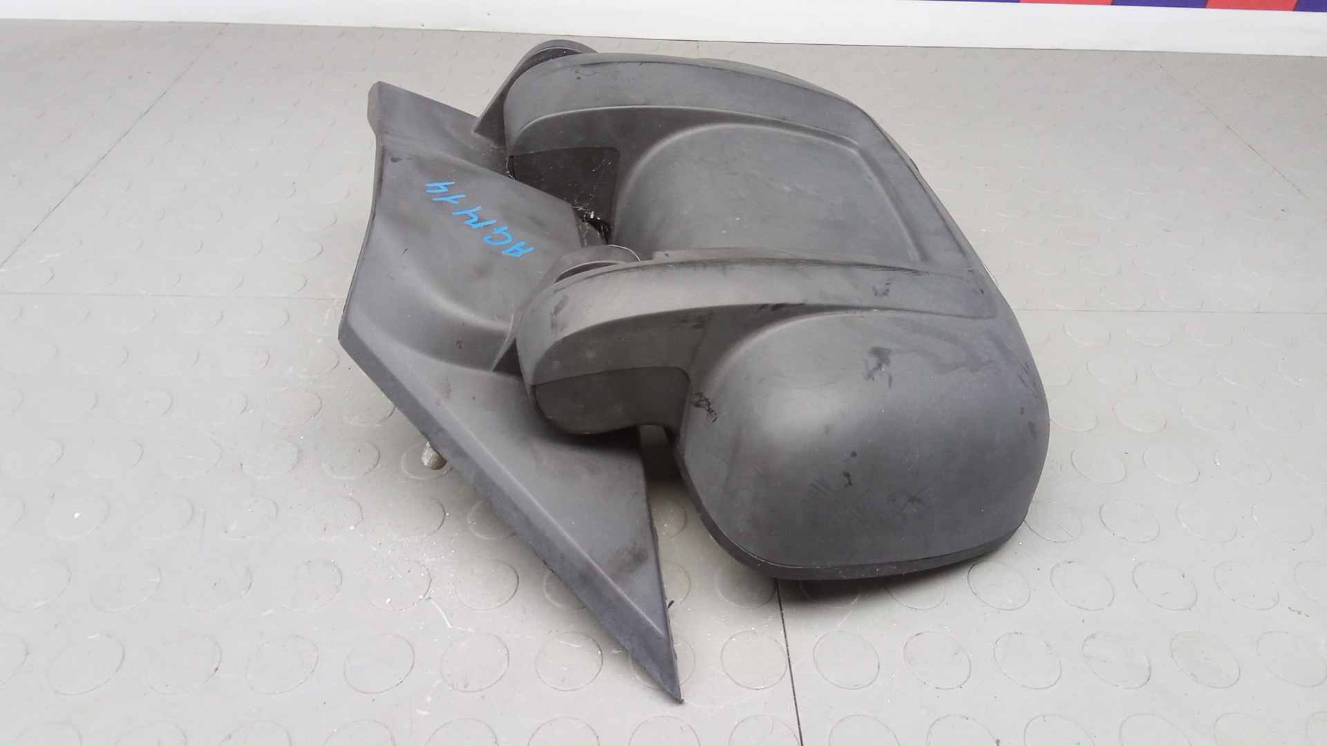 Зеркало правое электрическое