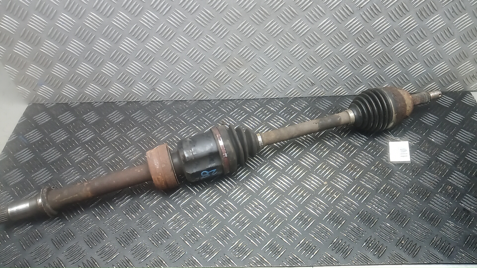 Полуось передняя правая